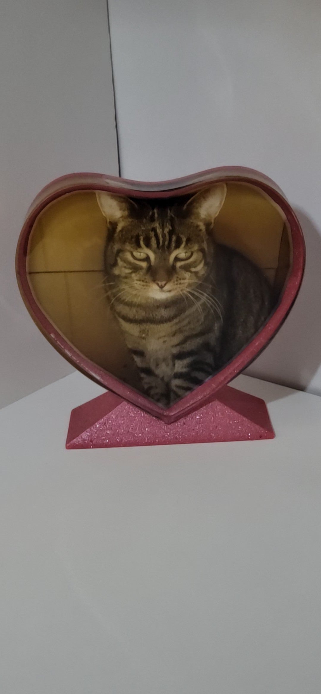 Heart frame picture display