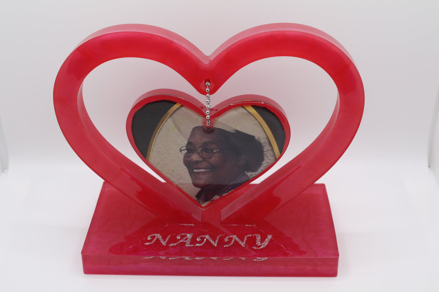 Floating heart Stand - Bold Colour