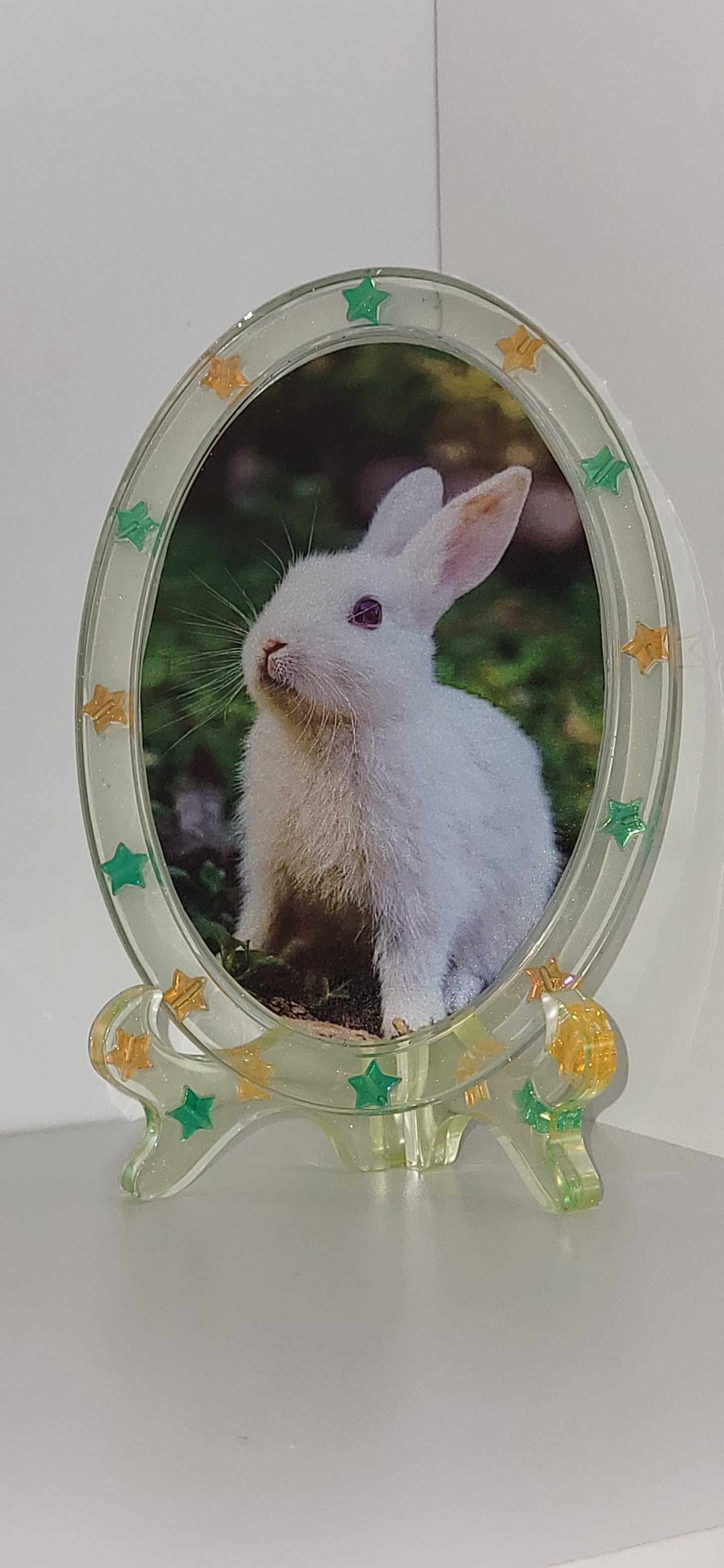 Oval Photo Stand