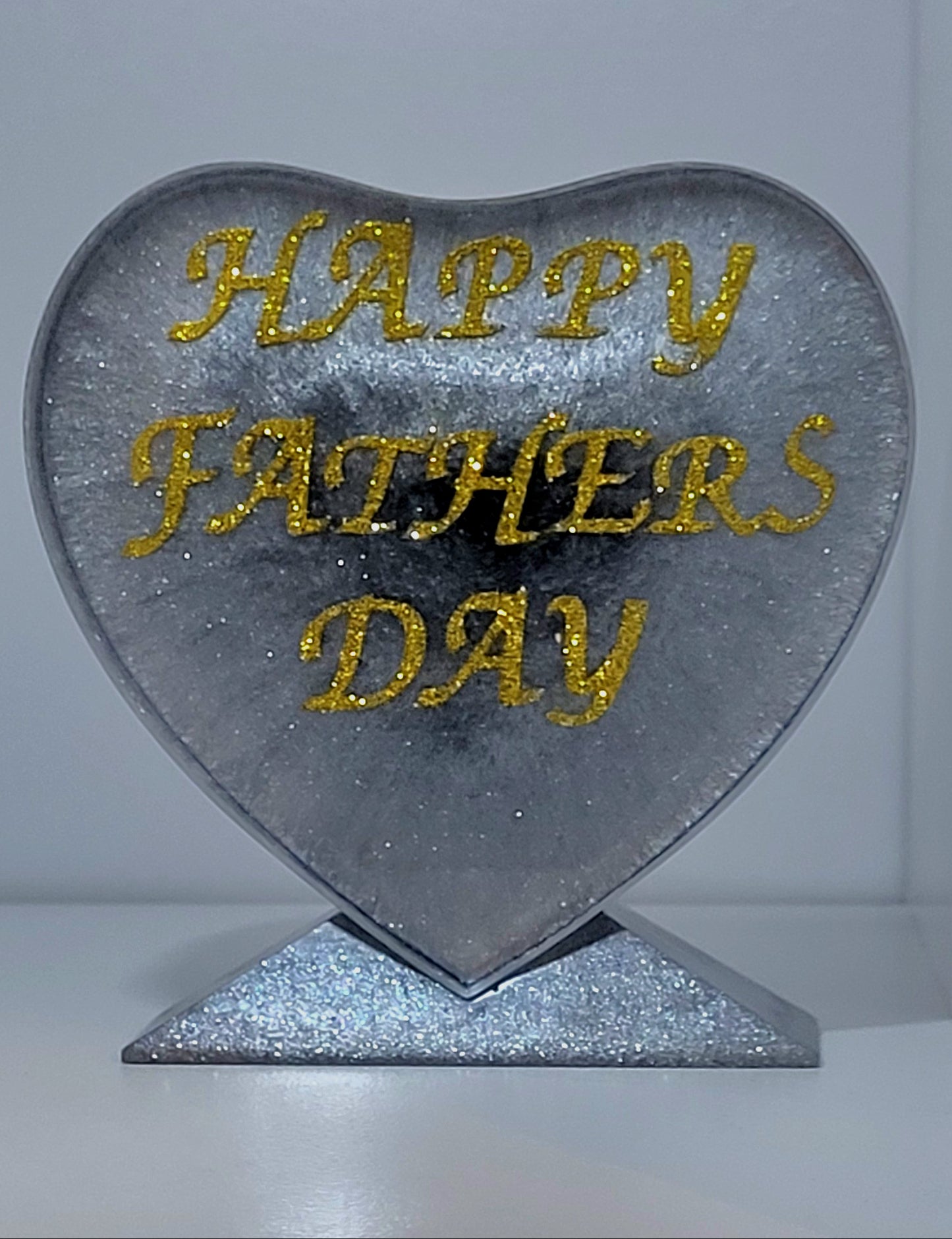 Father's Day Heart Stand